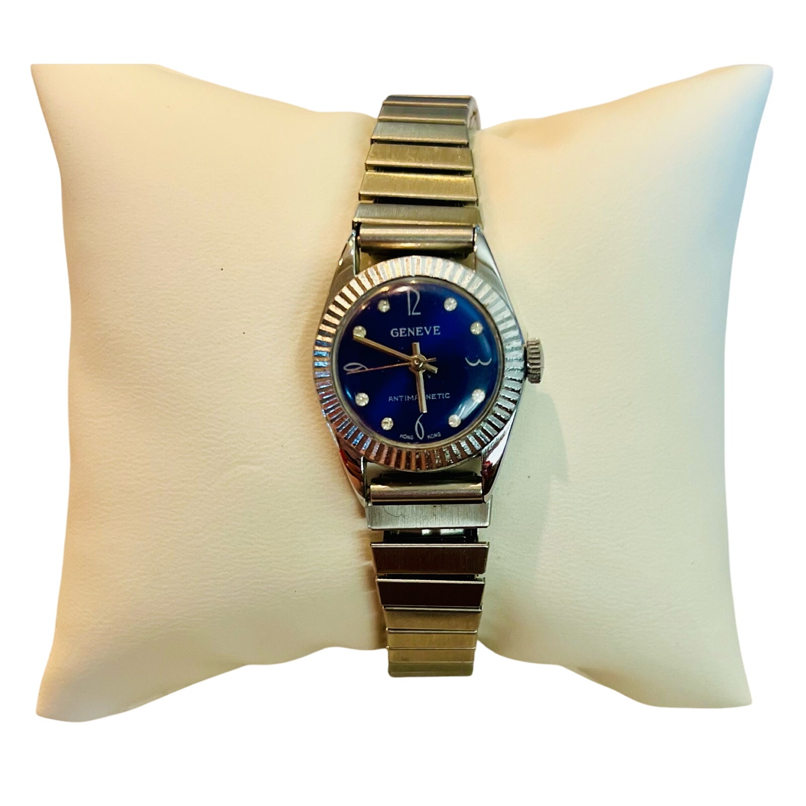 Vintage Universal Geneve Ladies Watch Blue Dial Antimagnetic Fluted Bezel